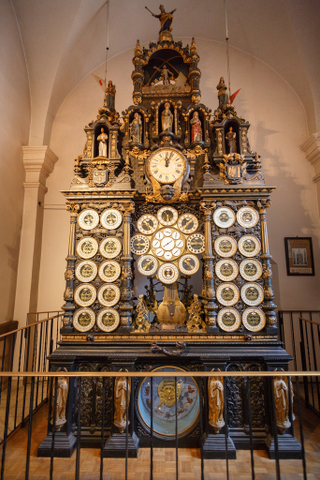 Illustration for article titled These Astronomical Clocks Were a Wonder of the Medieval World